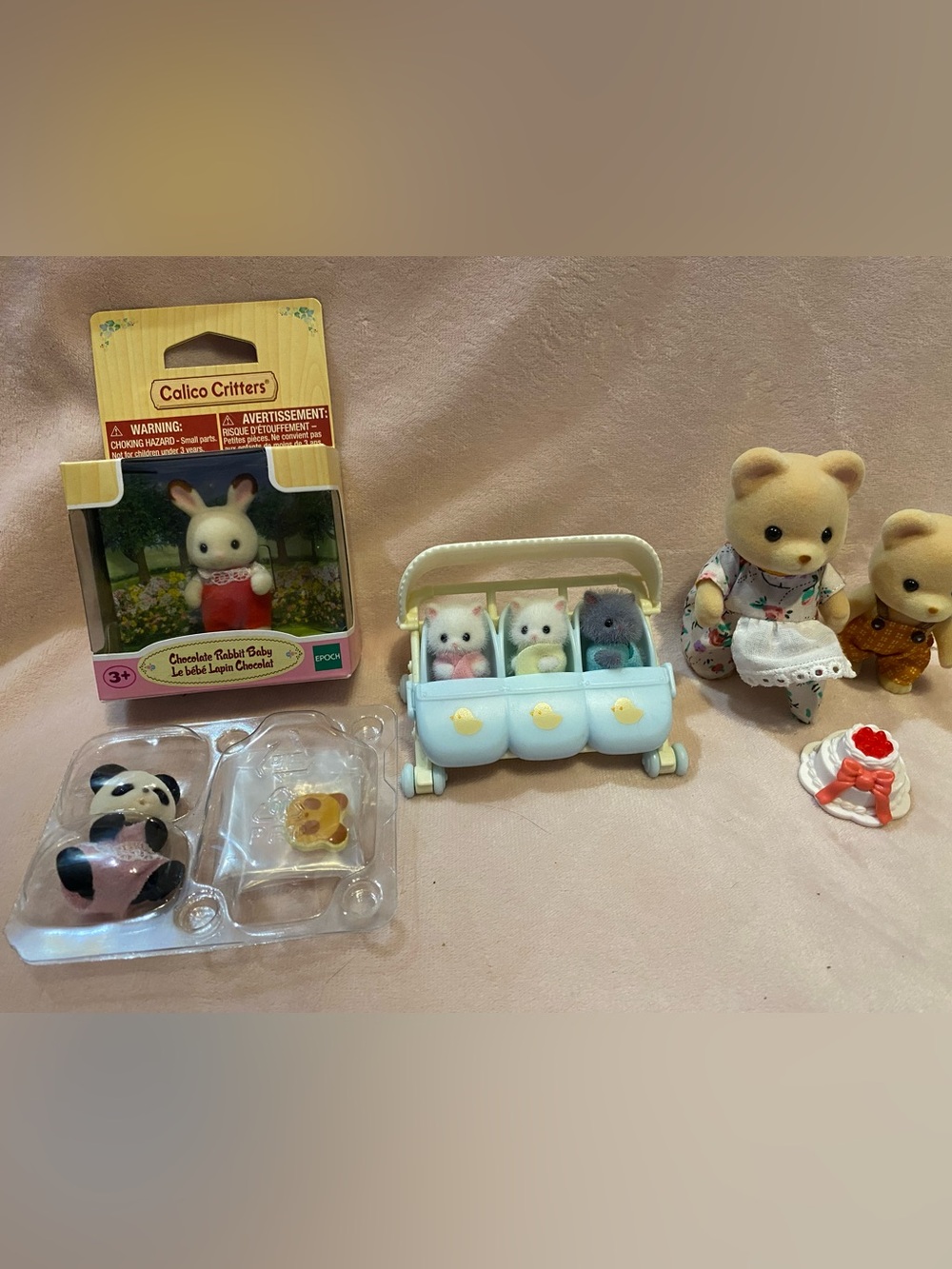 Calico Critters New Chocolate Baby Bunny w/Triplett Stroller & 6 critters.